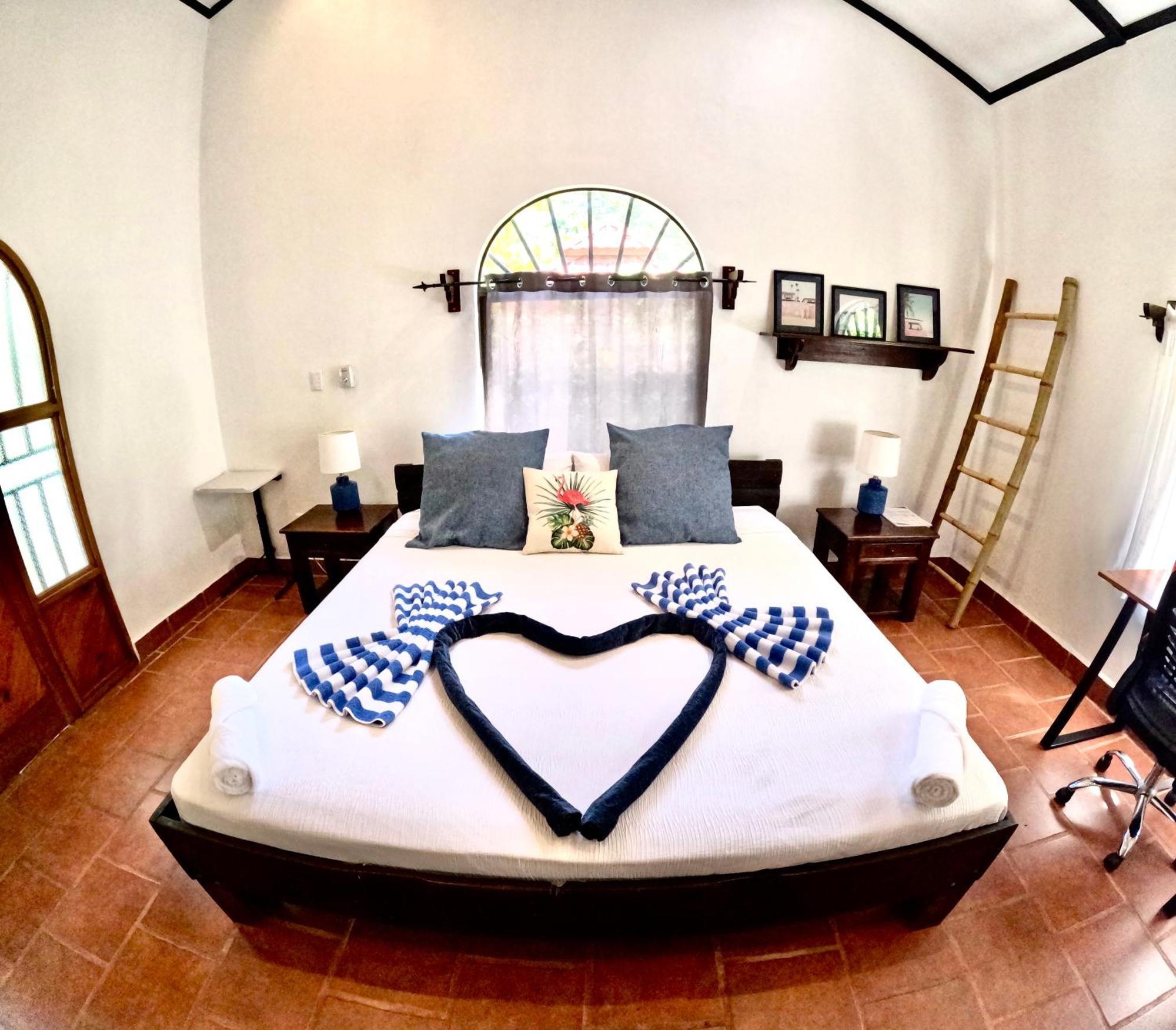 The Scarlet Villas Ojochal Exterior photo